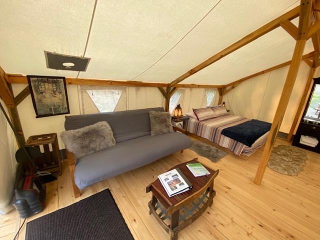 Umpqua'S Last Resort - Wilderness Cabins, Rv Park & Glamping Idleyld Park Exterior photo