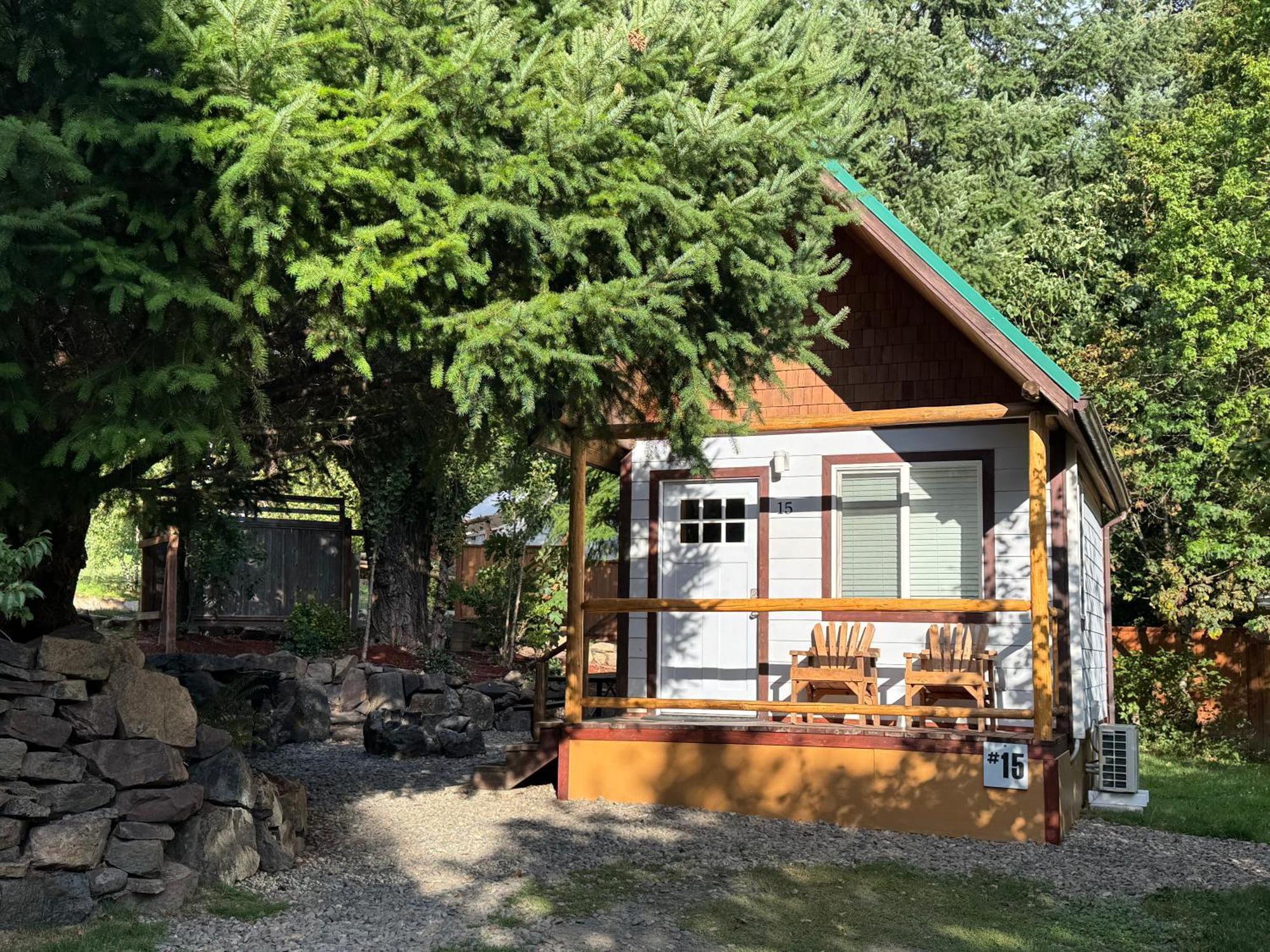 Umpqua'S Last Resort - Wilderness Cabins, Rv Park & Glamping Idleyld Park Exterior photo